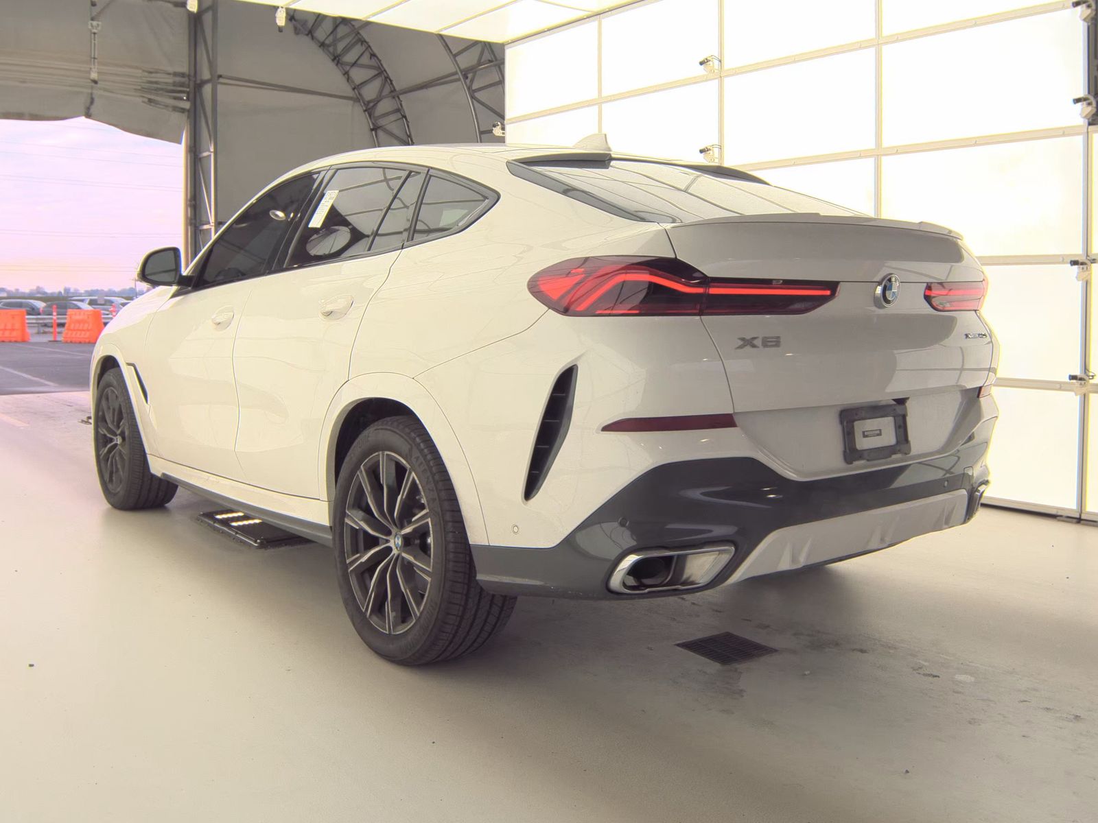 2023 BMW X6 xDrive40i AWD