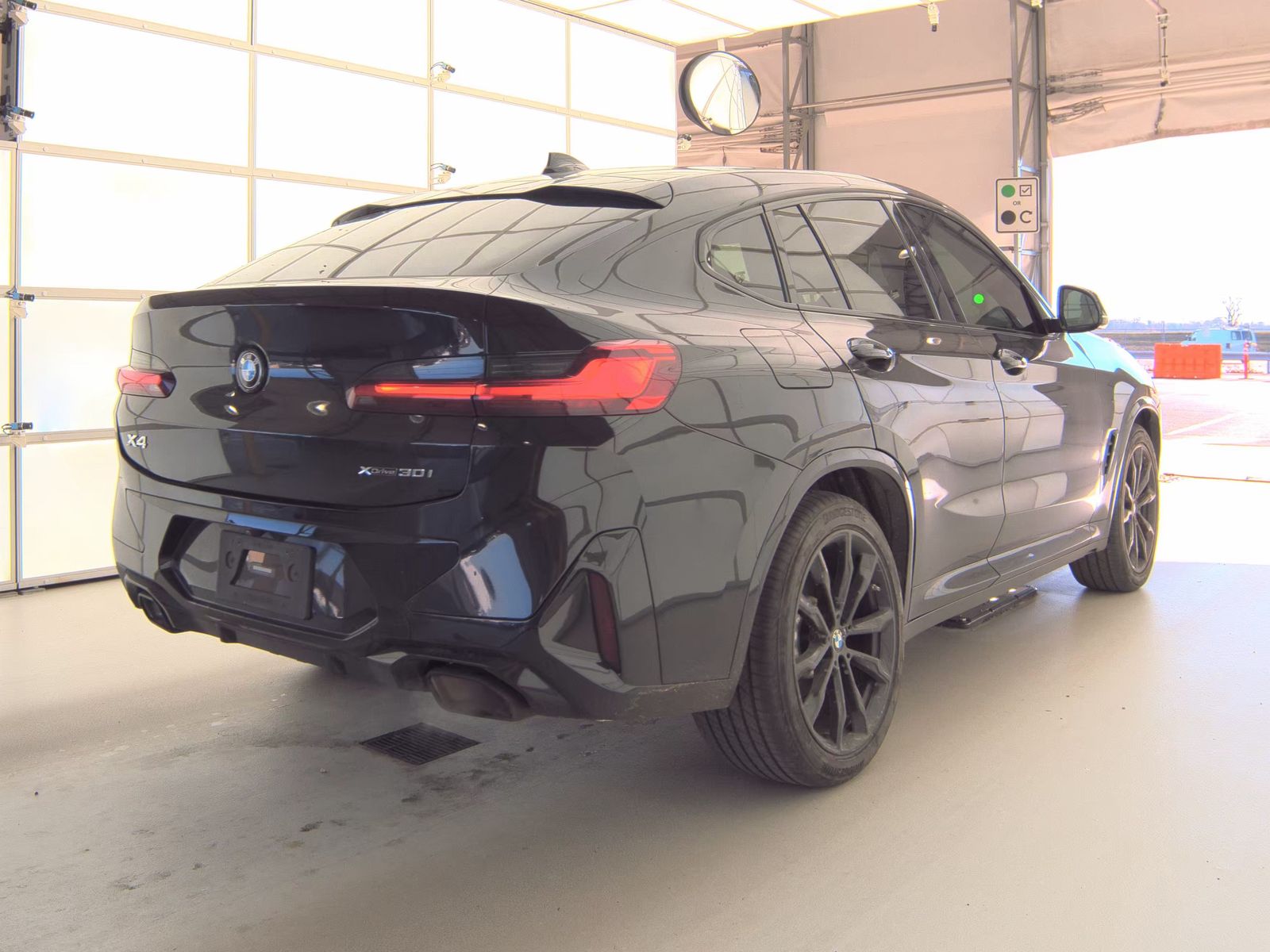 2023 BMW X4 xDrive30i AWD