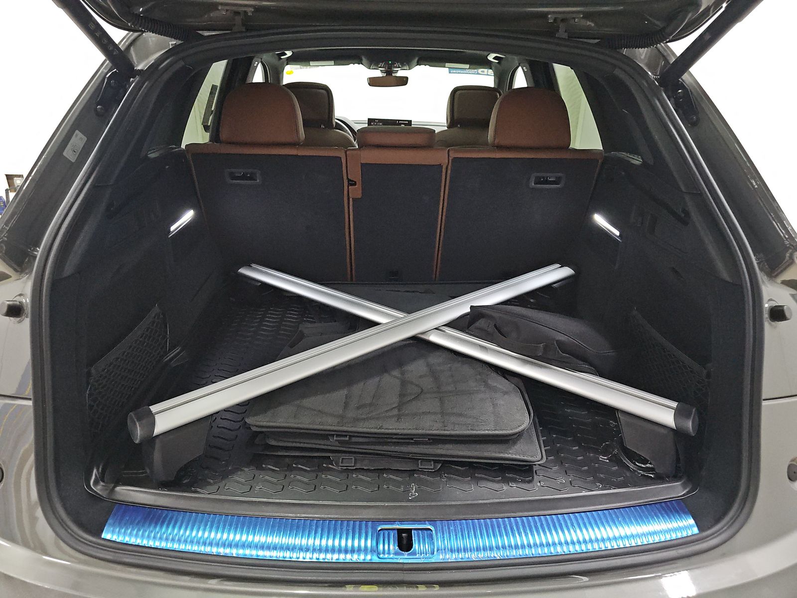 2025 Audi Q5 e Plug-In Hybrid S line Premium Plus AWD