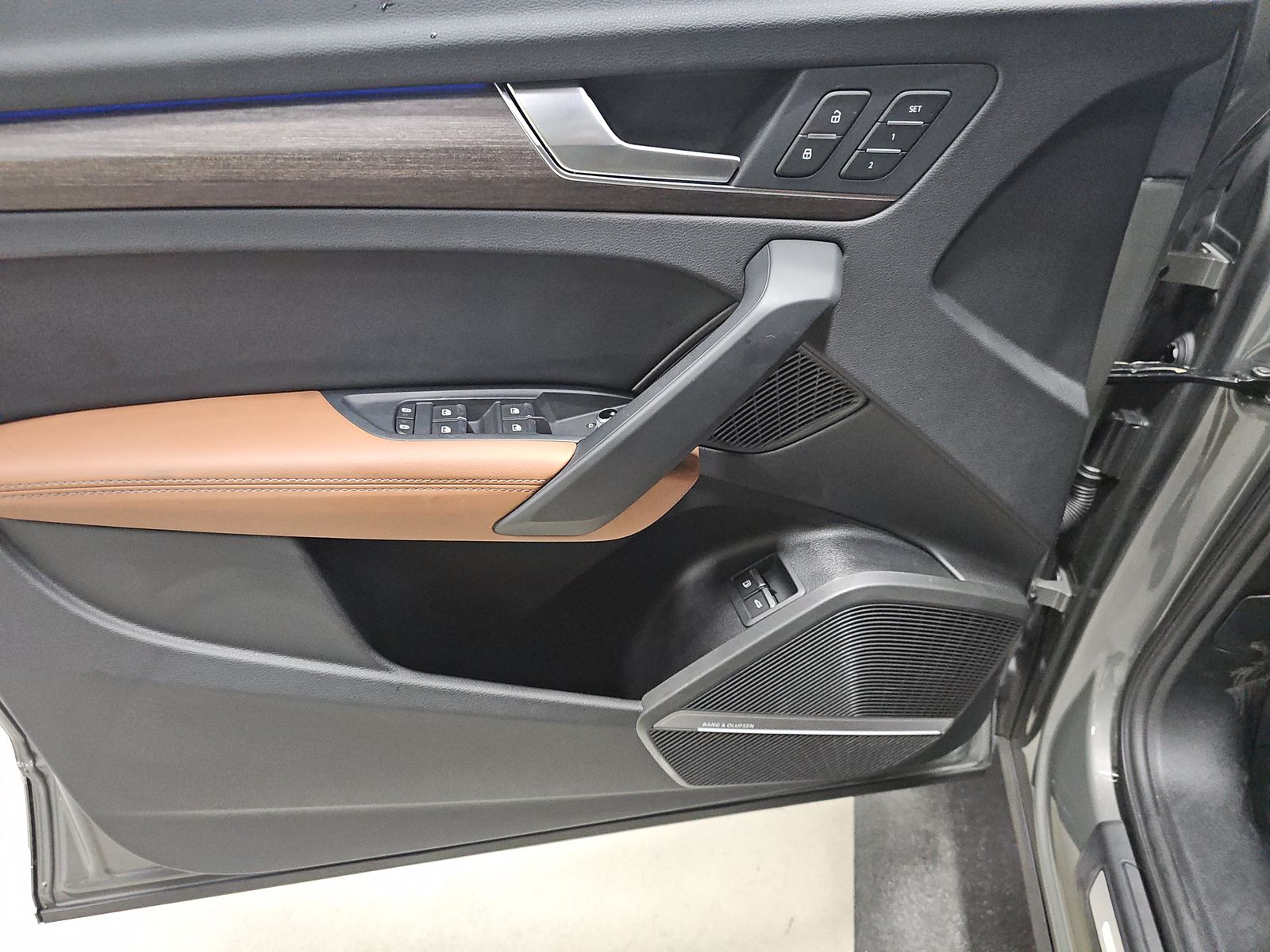 2025 Audi Q5 e Plug-In Hybrid S line Premium Plus AWD