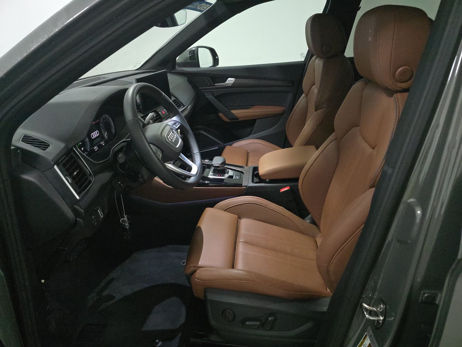 2025 Audi Q5 e Plug-In Hybrid S line Premium Plus AWD