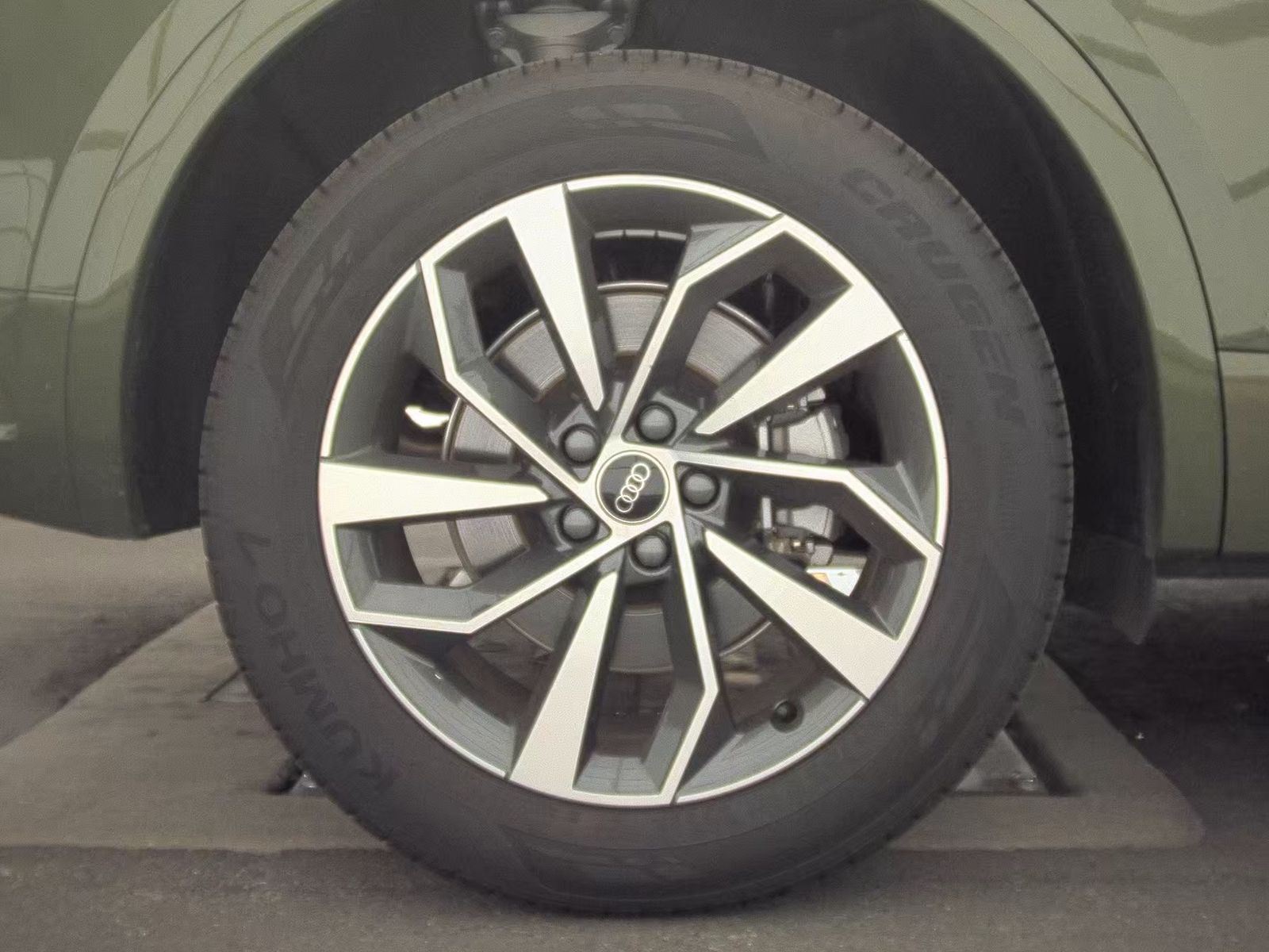 2025 Audi Q5 Premium Plus AWD