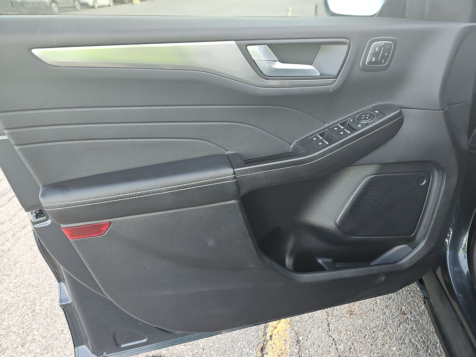 2022 Ford Escape Titanium AWD