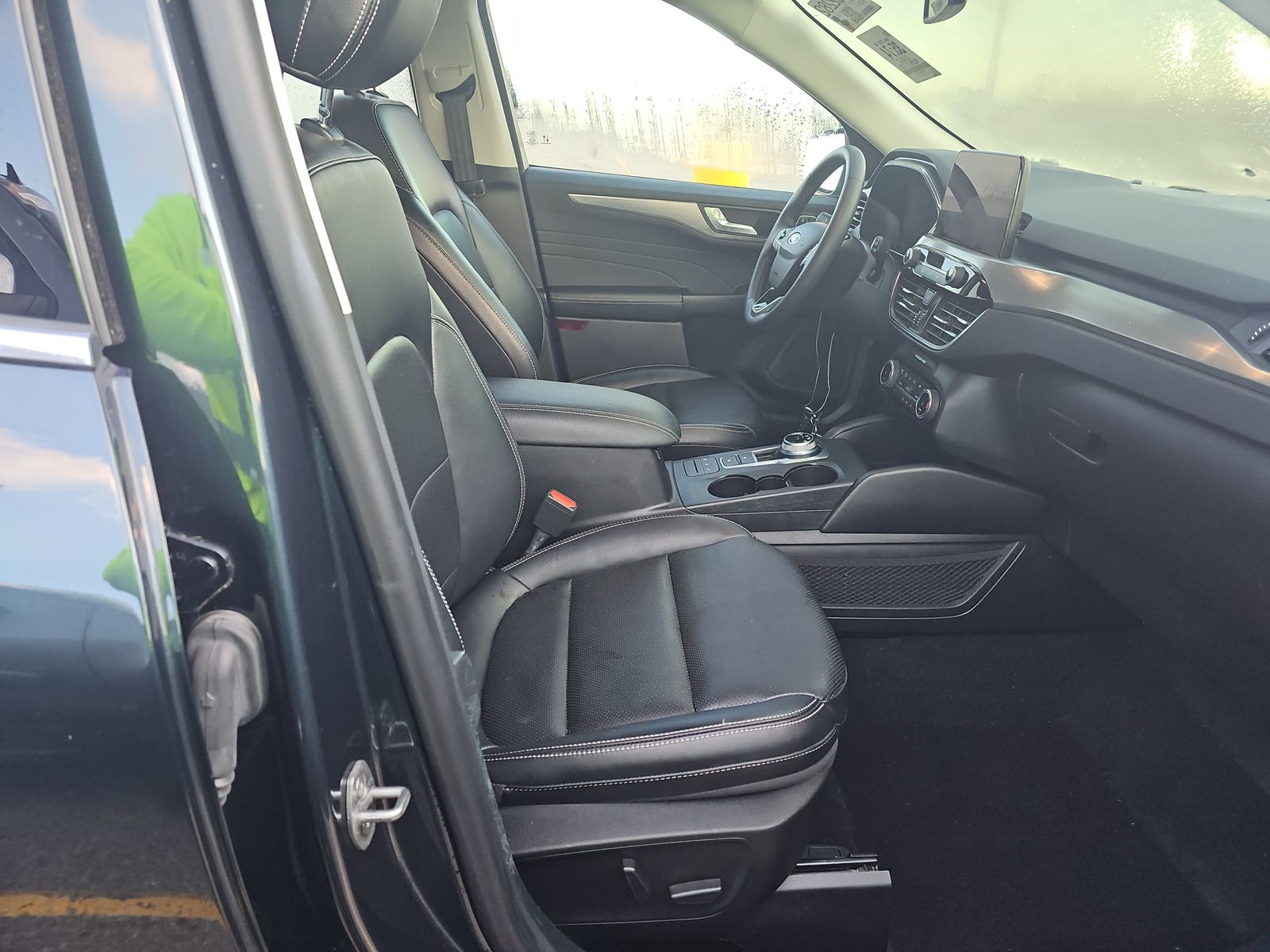 2022 Ford Escape Titanium AWD