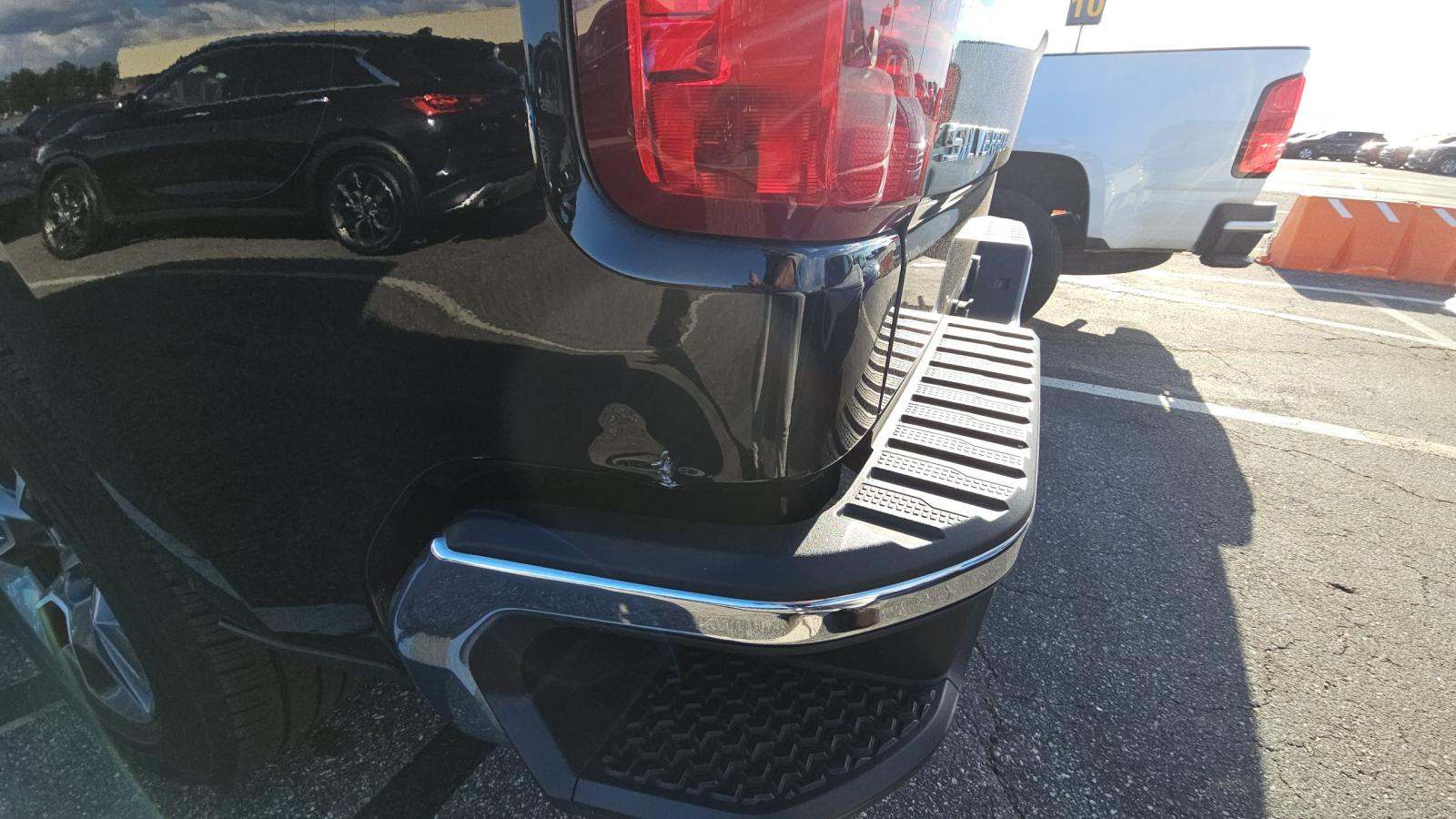 2023 Chevrolet Silverado 1500 LT AWD