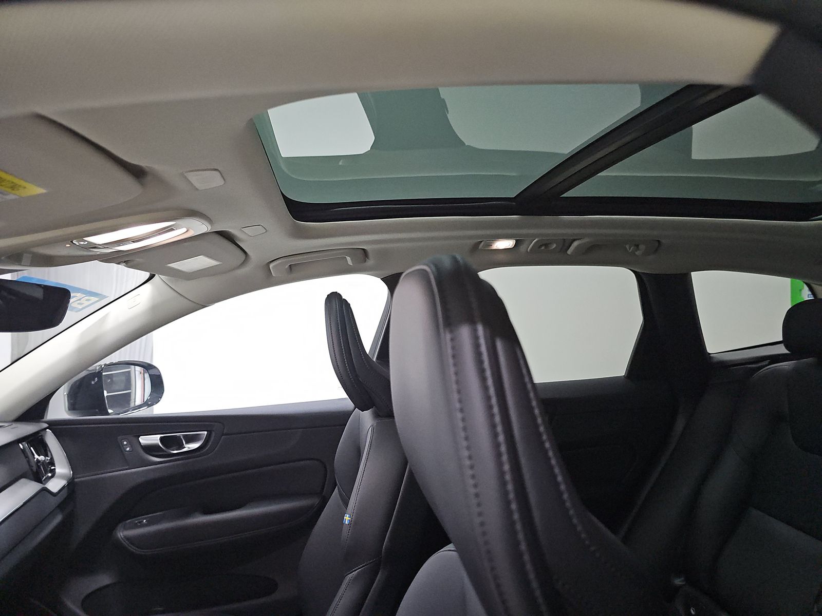 2024 Volvo XC60 Recharge T8 Core AWD