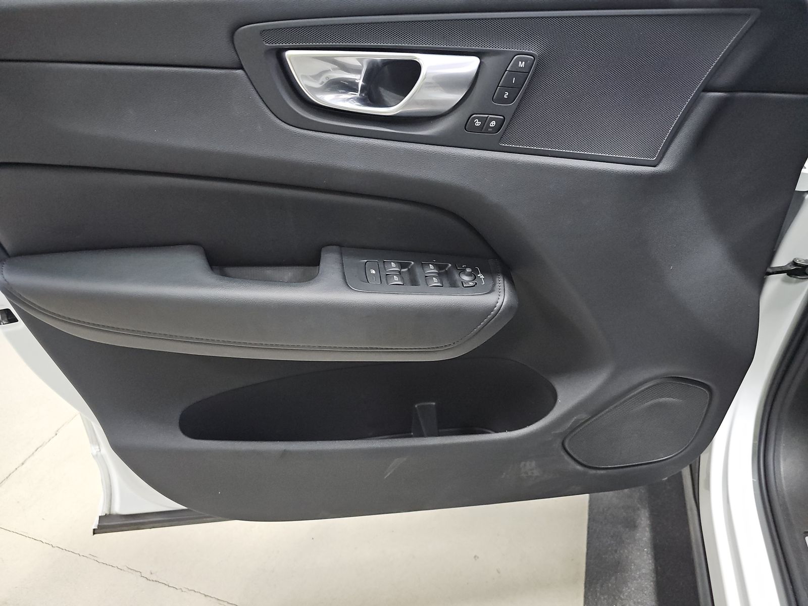 2024 Volvo XC60 Recharge T8 Core AWD