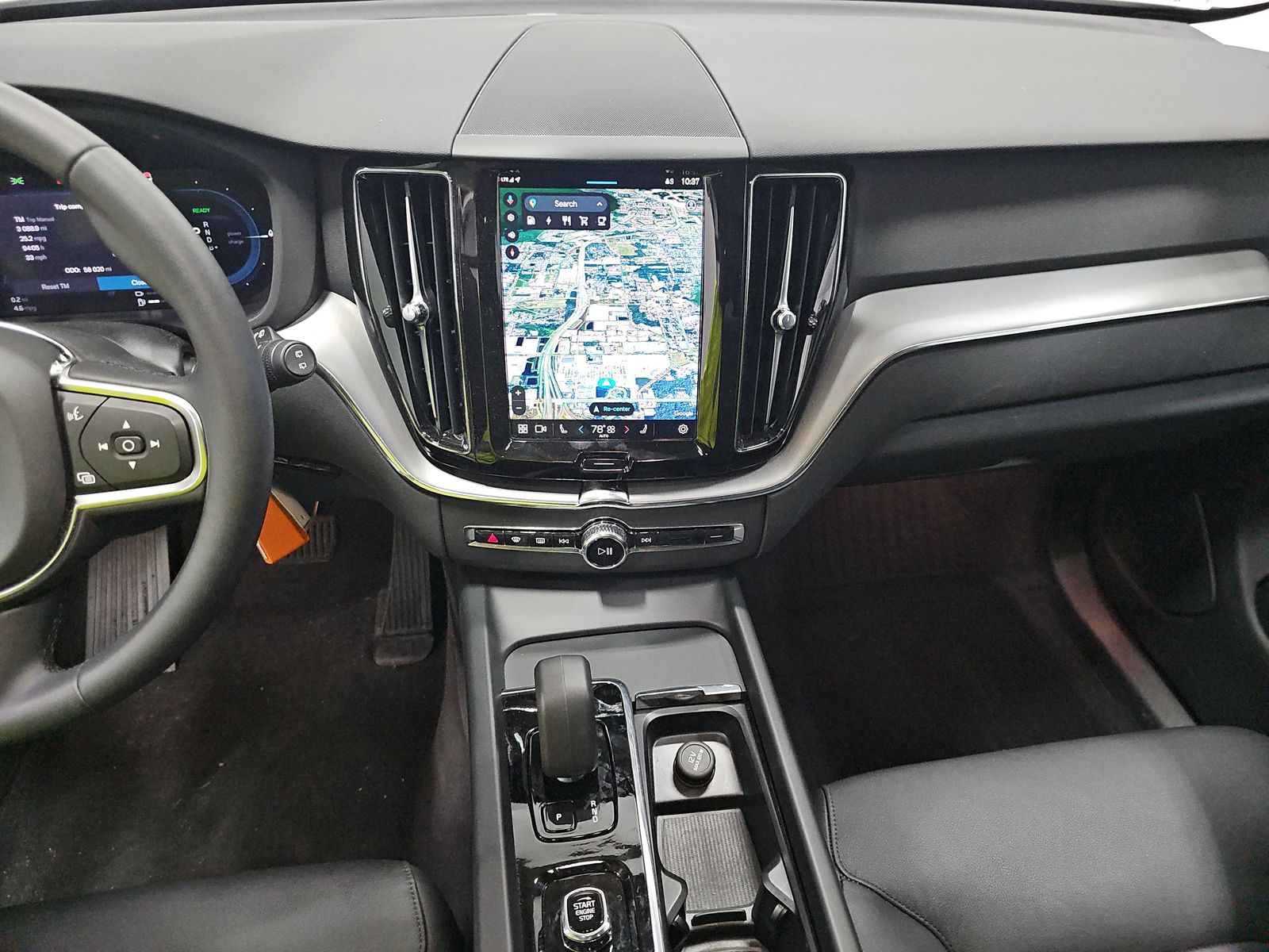 2024 Volvo XC60 Recharge T8 Core AWD