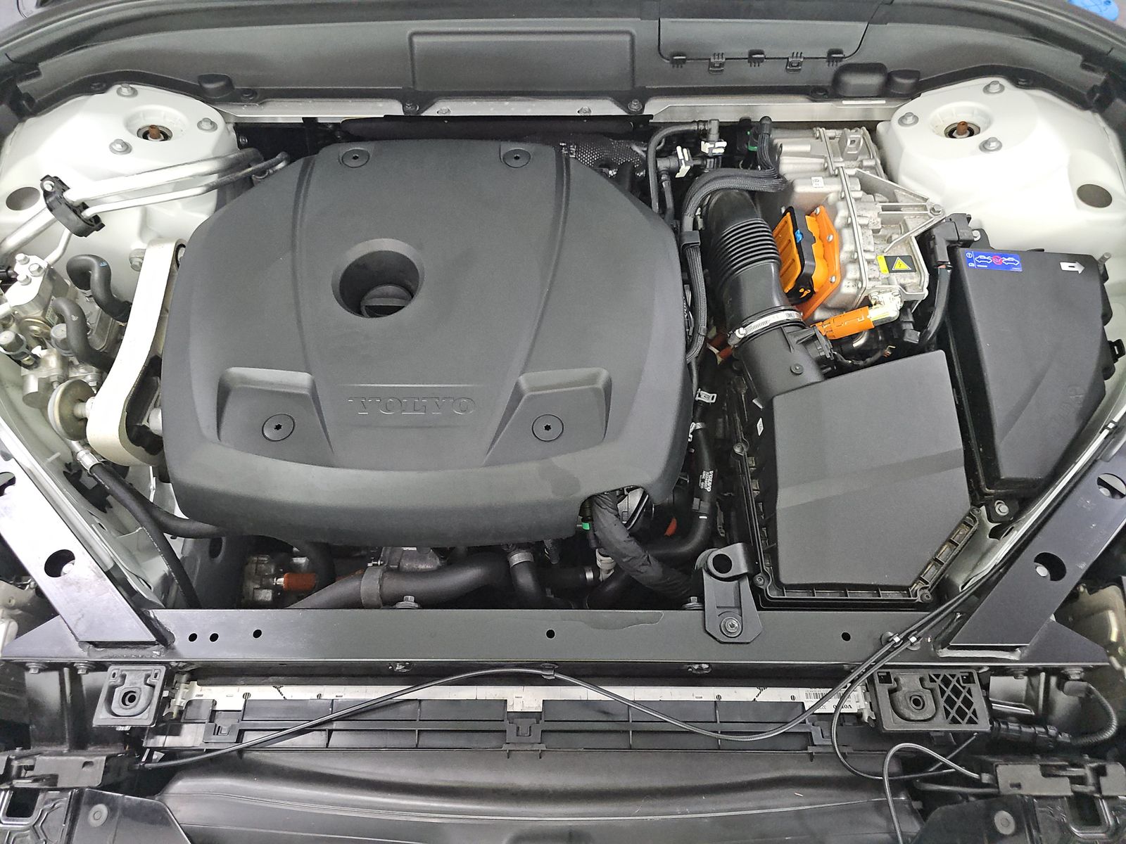 2024 Volvo XC60 Recharge T8 Core AWD