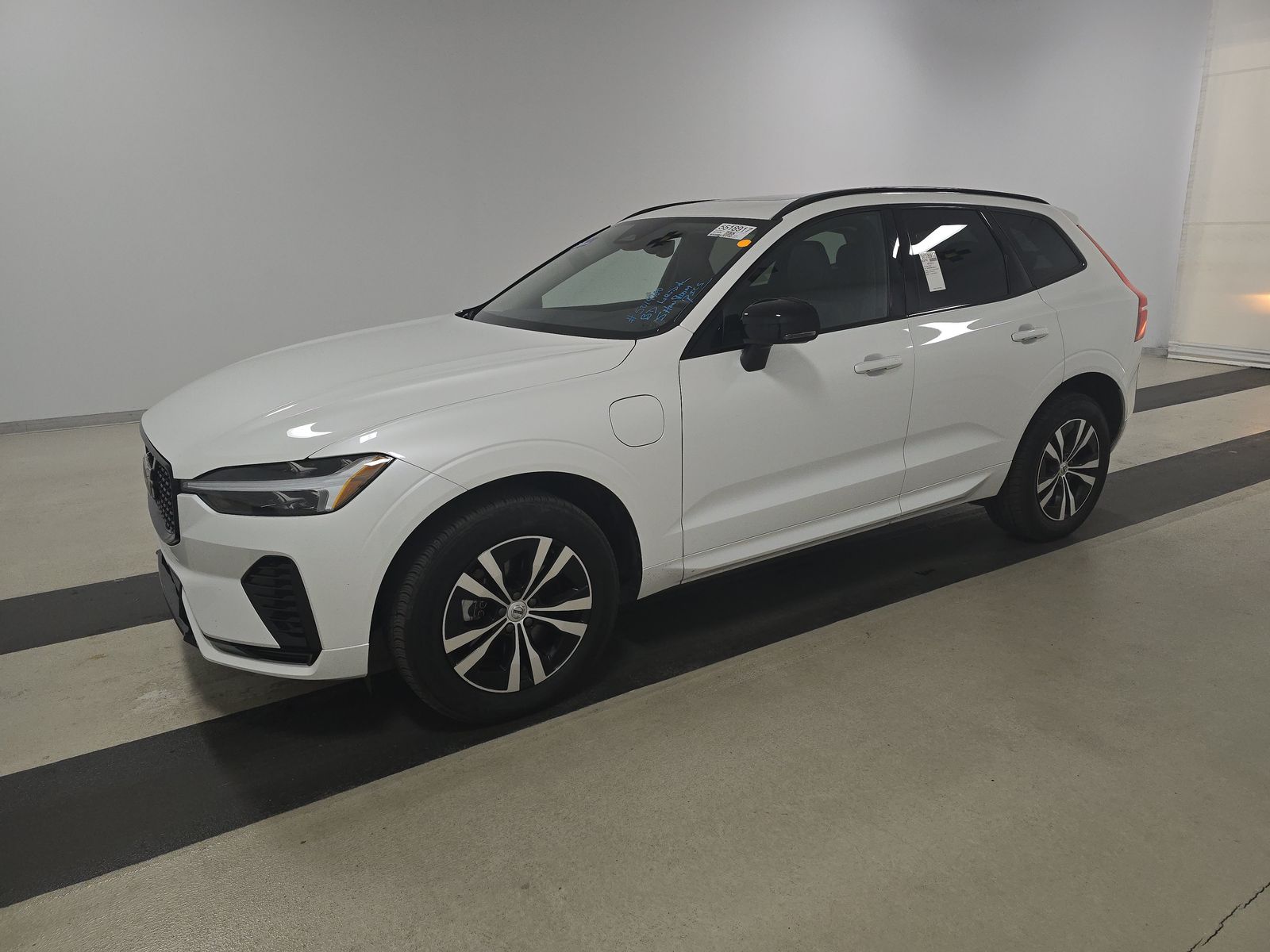 2024 Volvo XC60 Recharge T8 Core AWD
