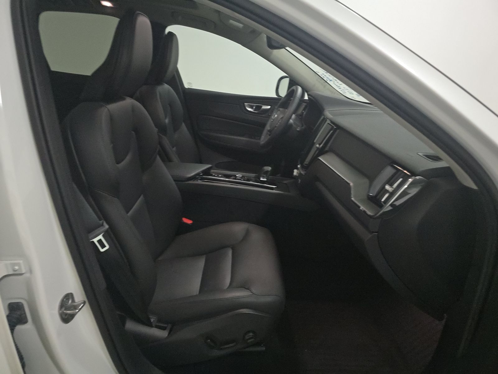 2024 Volvo XC60 Recharge T8 Core AWD