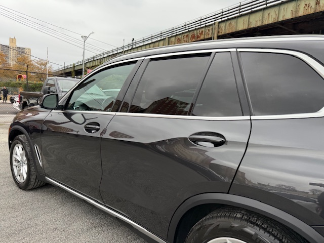 2023 BMW X5 xDrive40i AWD