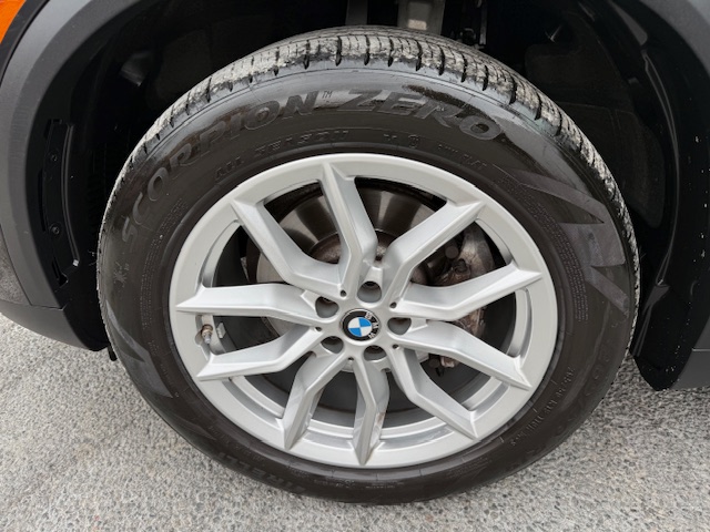 2023 BMW X5 xDrive40i AWD