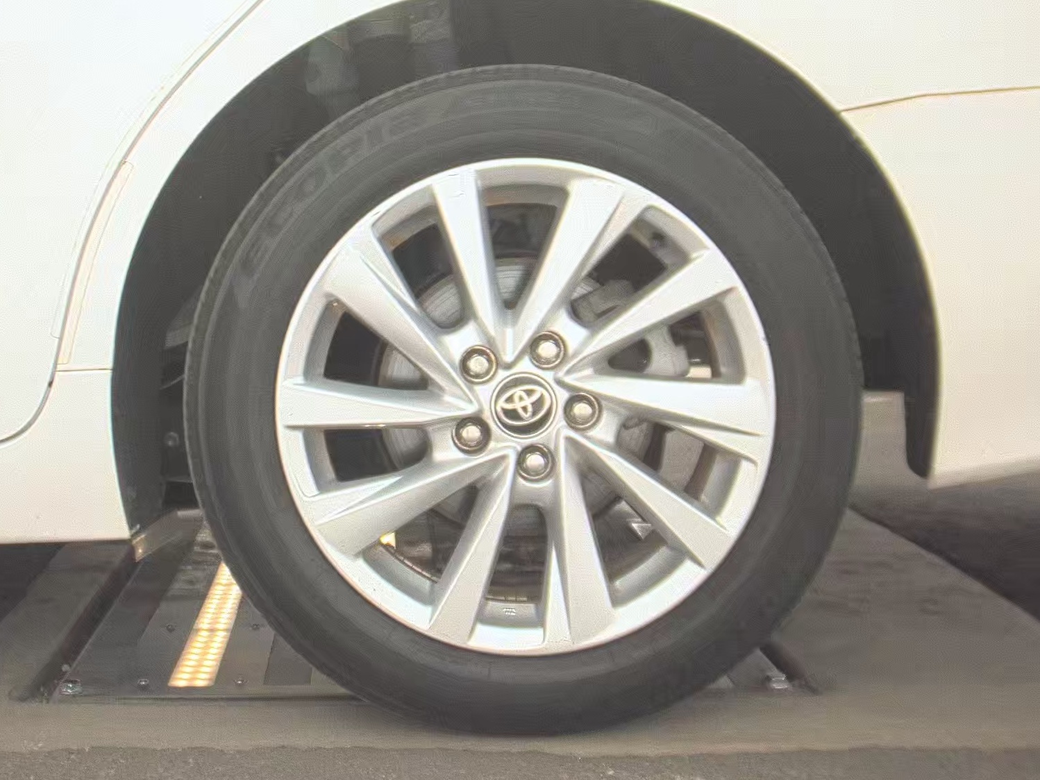 2023 Toyota Camry LE FWD