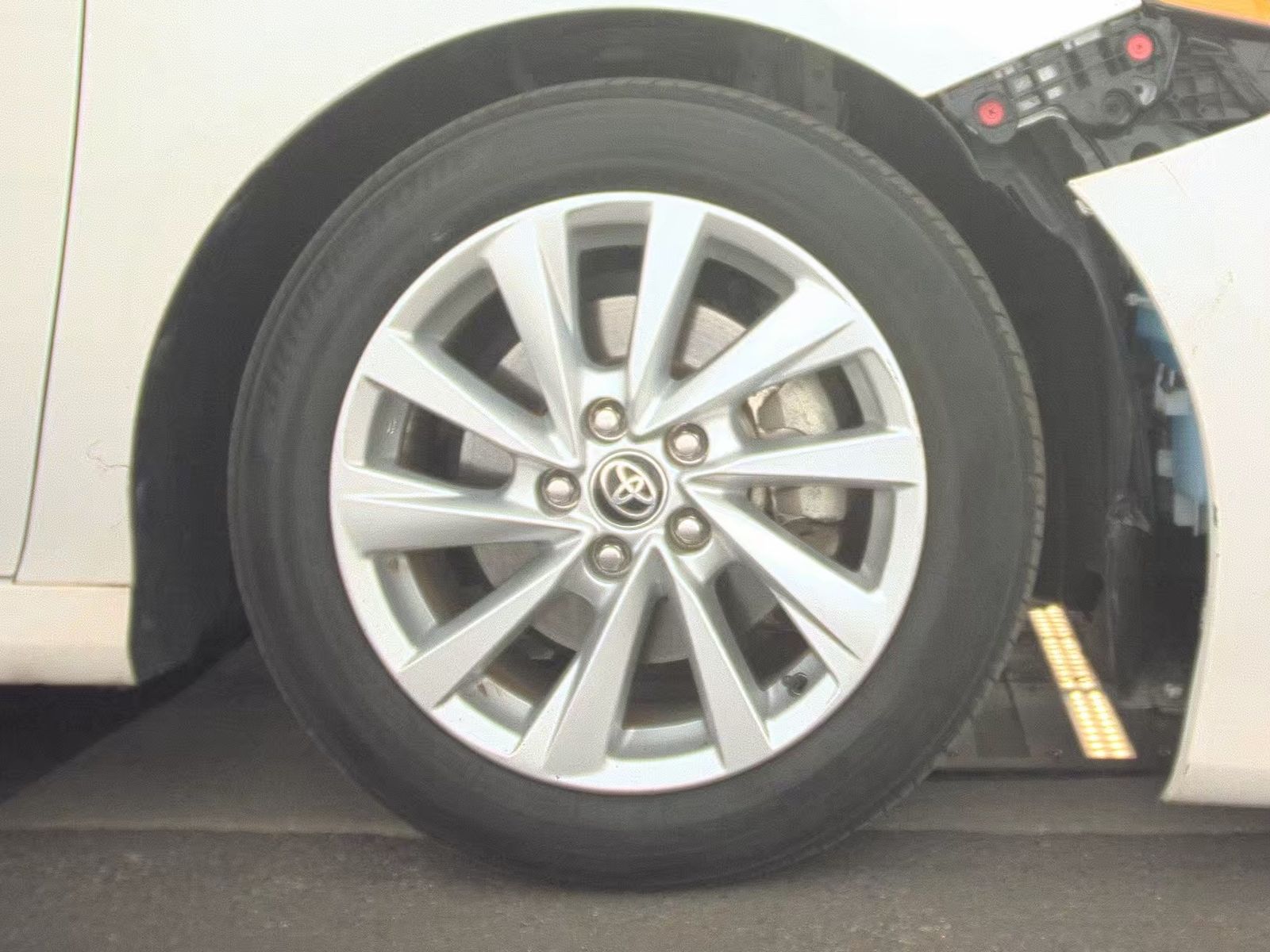 2023 Toyota Camry LE FWD