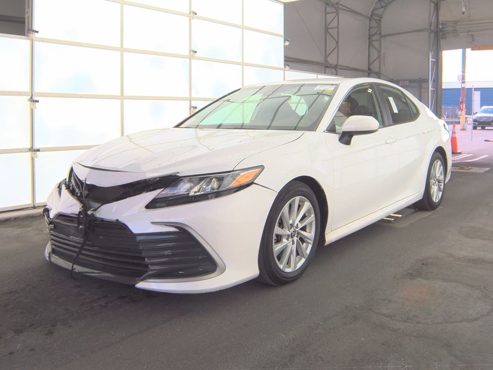 2023 Toyota Camry LE FWD