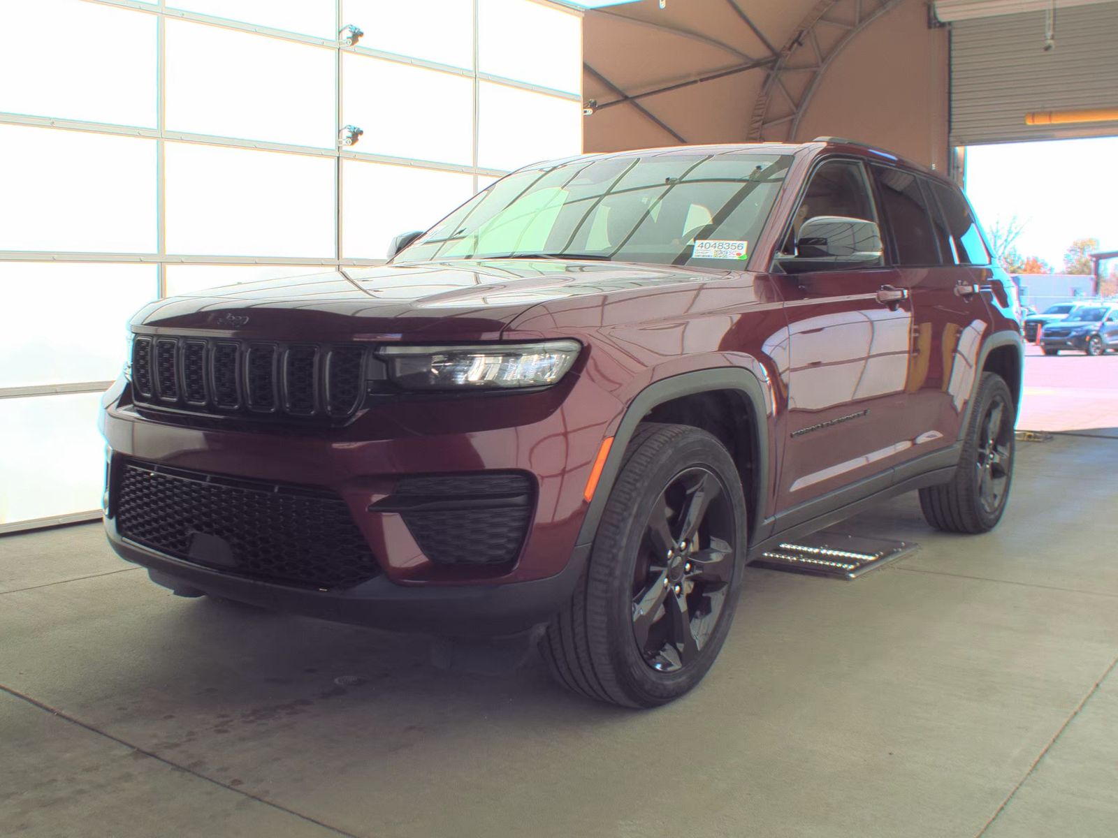2023 Jeep Grand Cherokee Altitude AWD