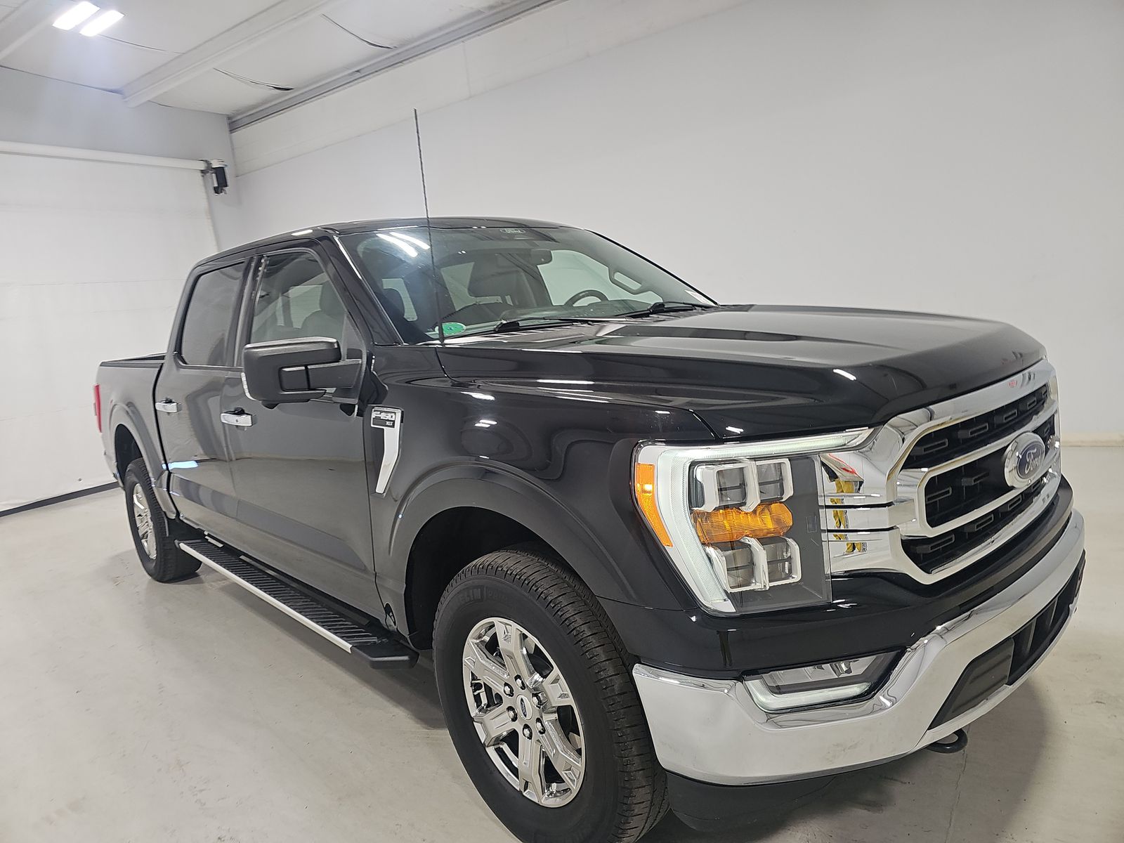 2022 Ford F-150 XLT AWD