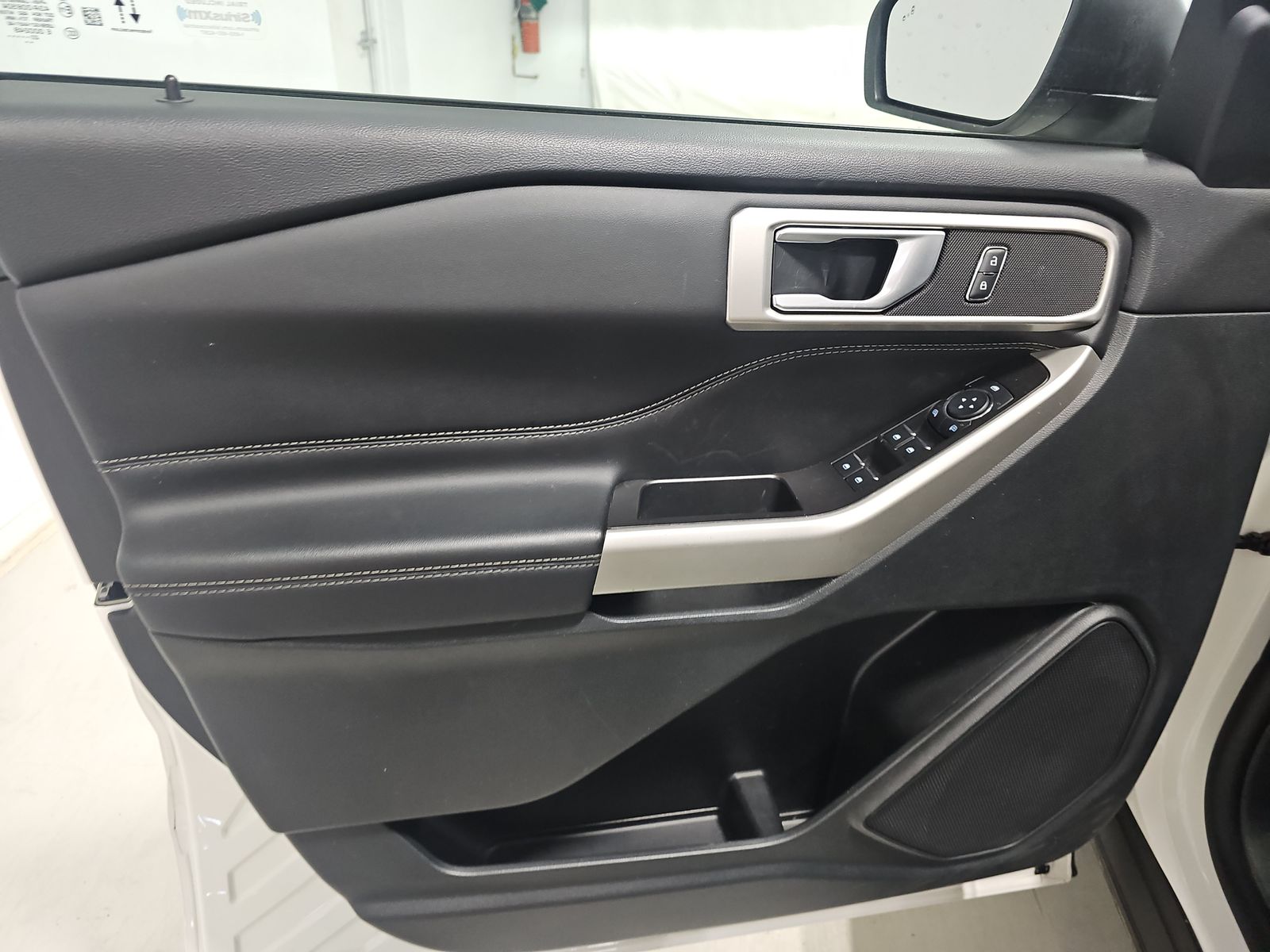 2023 Ford Explorer XLT AWD