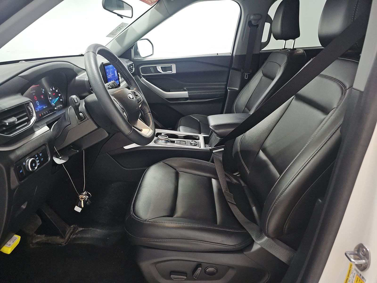 2023 Ford Explorer XLT AWD