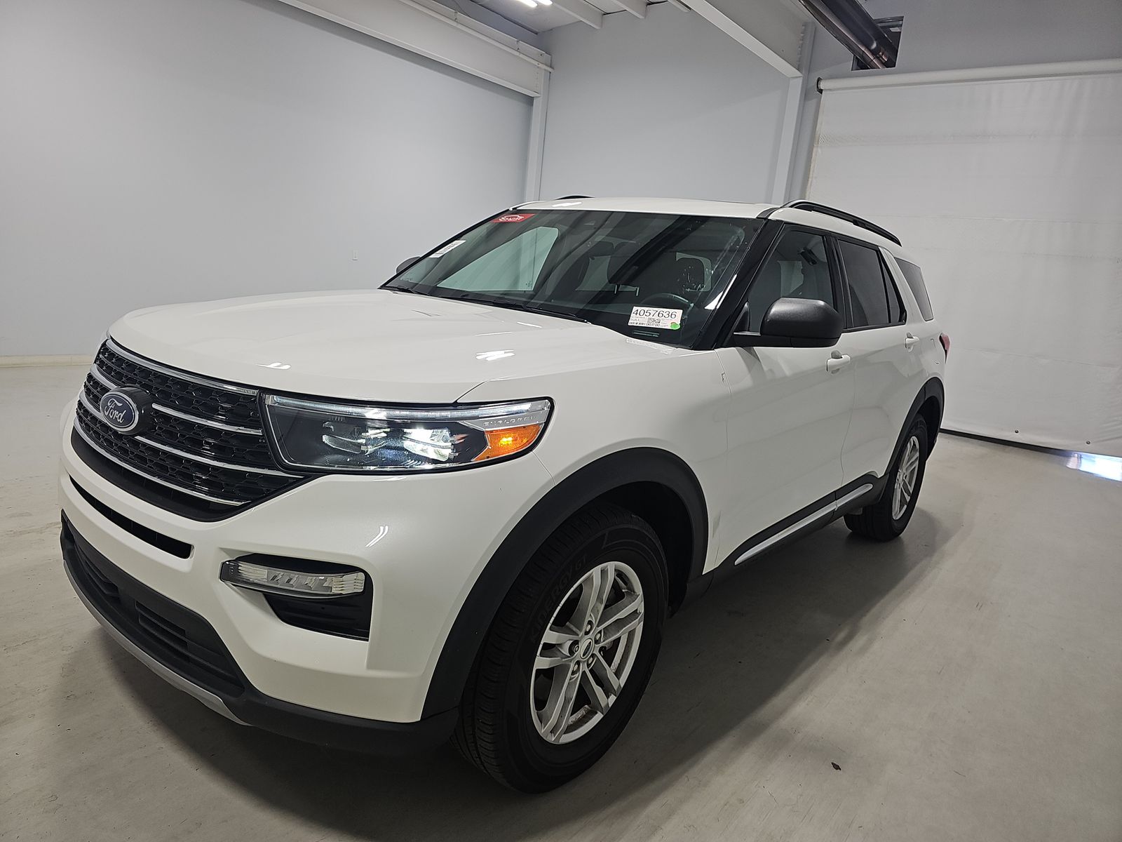 2023 Ford Explorer XLT AWD