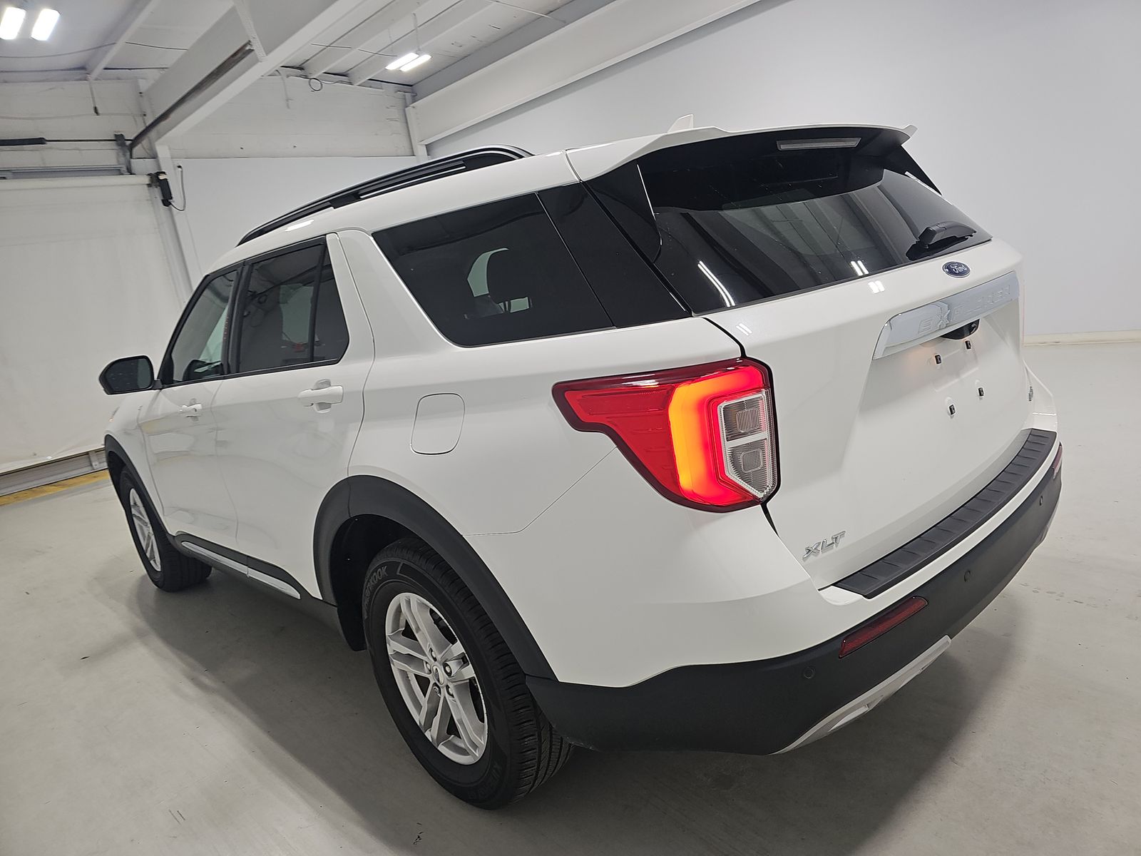 2023 Ford Explorer XLT AWD