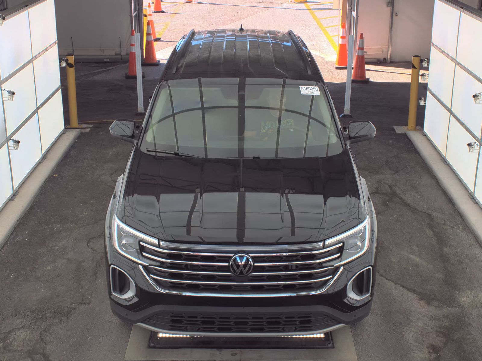 2025 Volkswagen Atlas 2.0T SE AWD