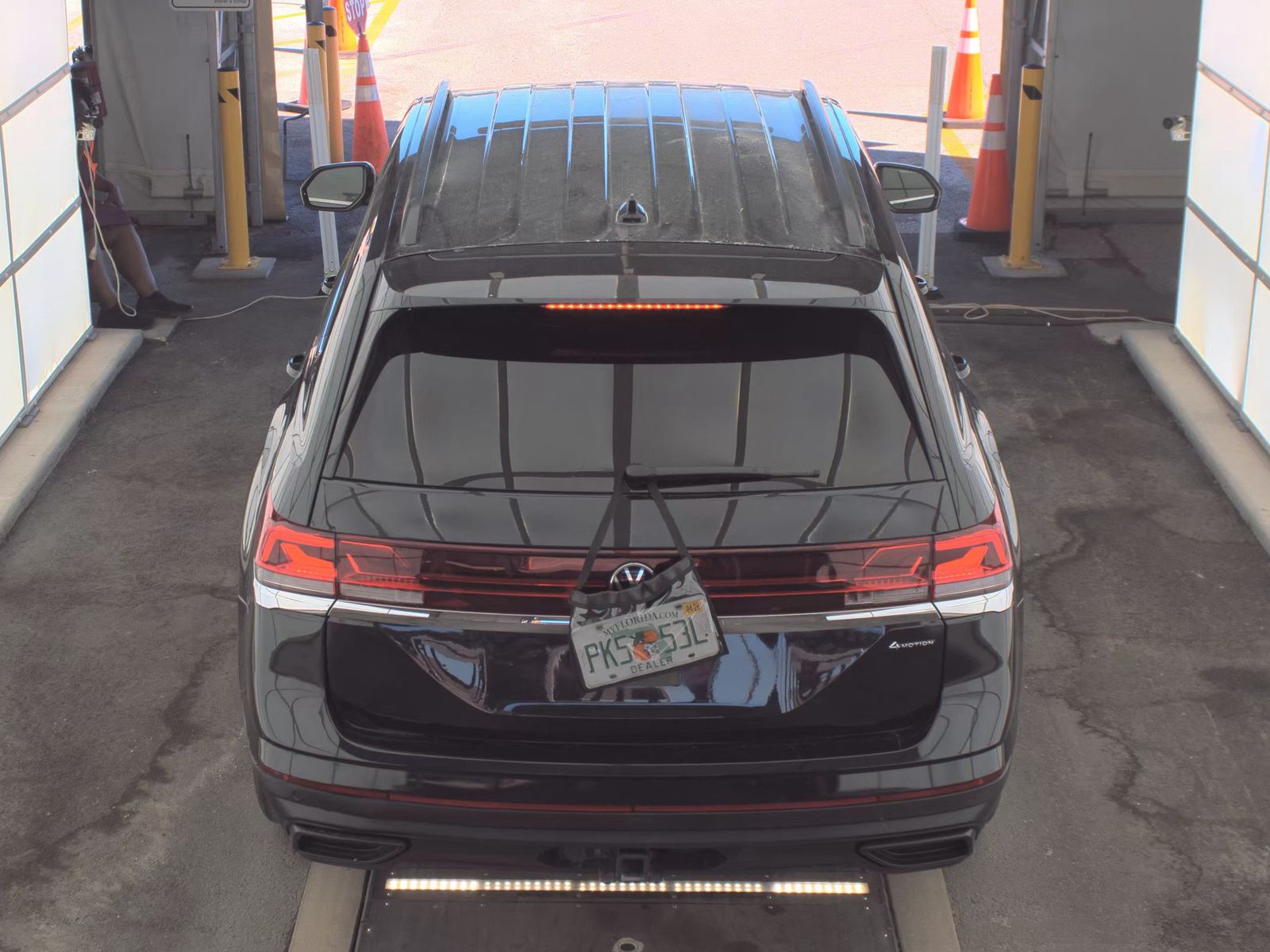 2025 Volkswagen Atlas 2.0T SE AWD