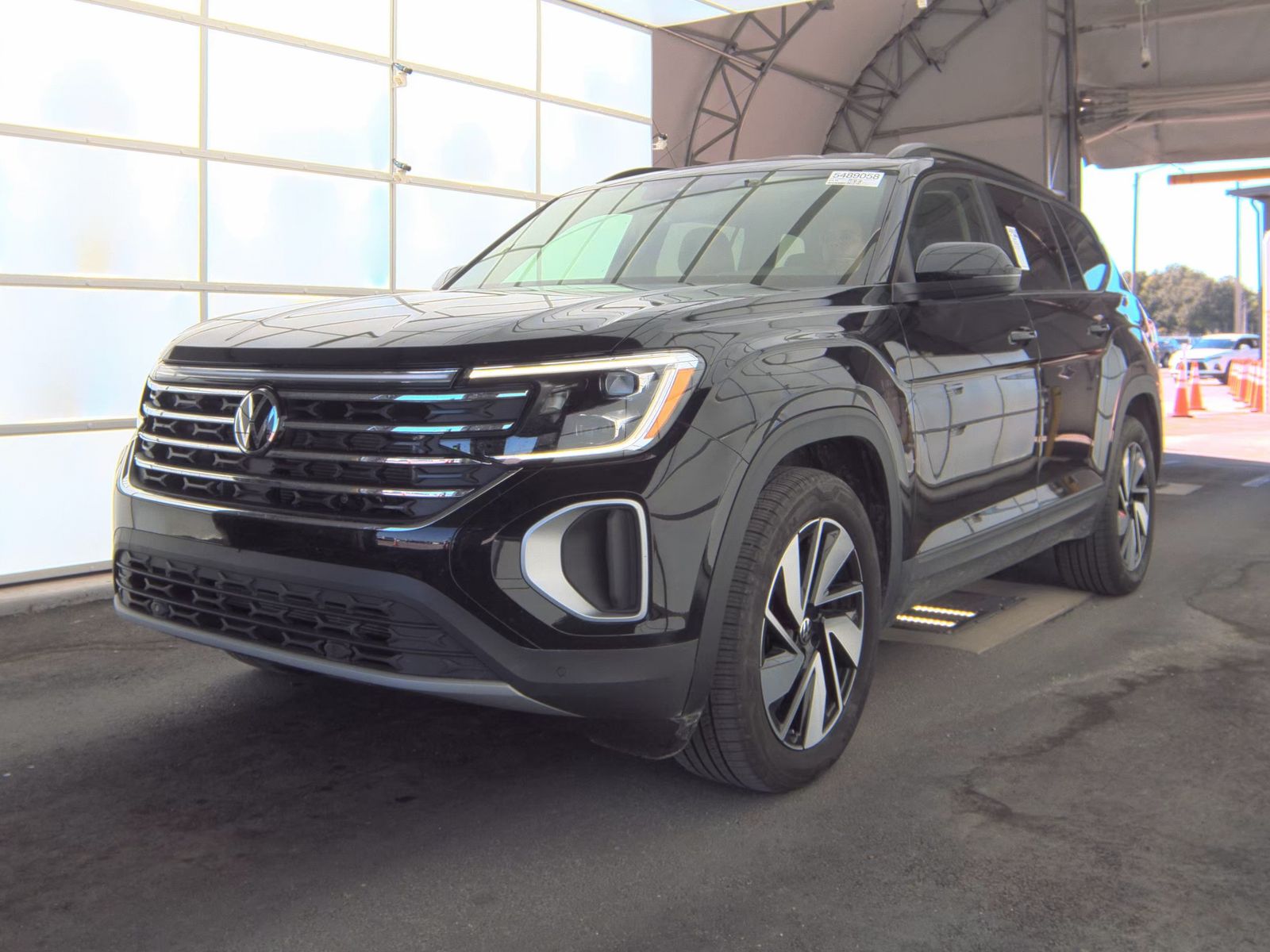 2025 Volkswagen Atlas 2.0T SE AWD