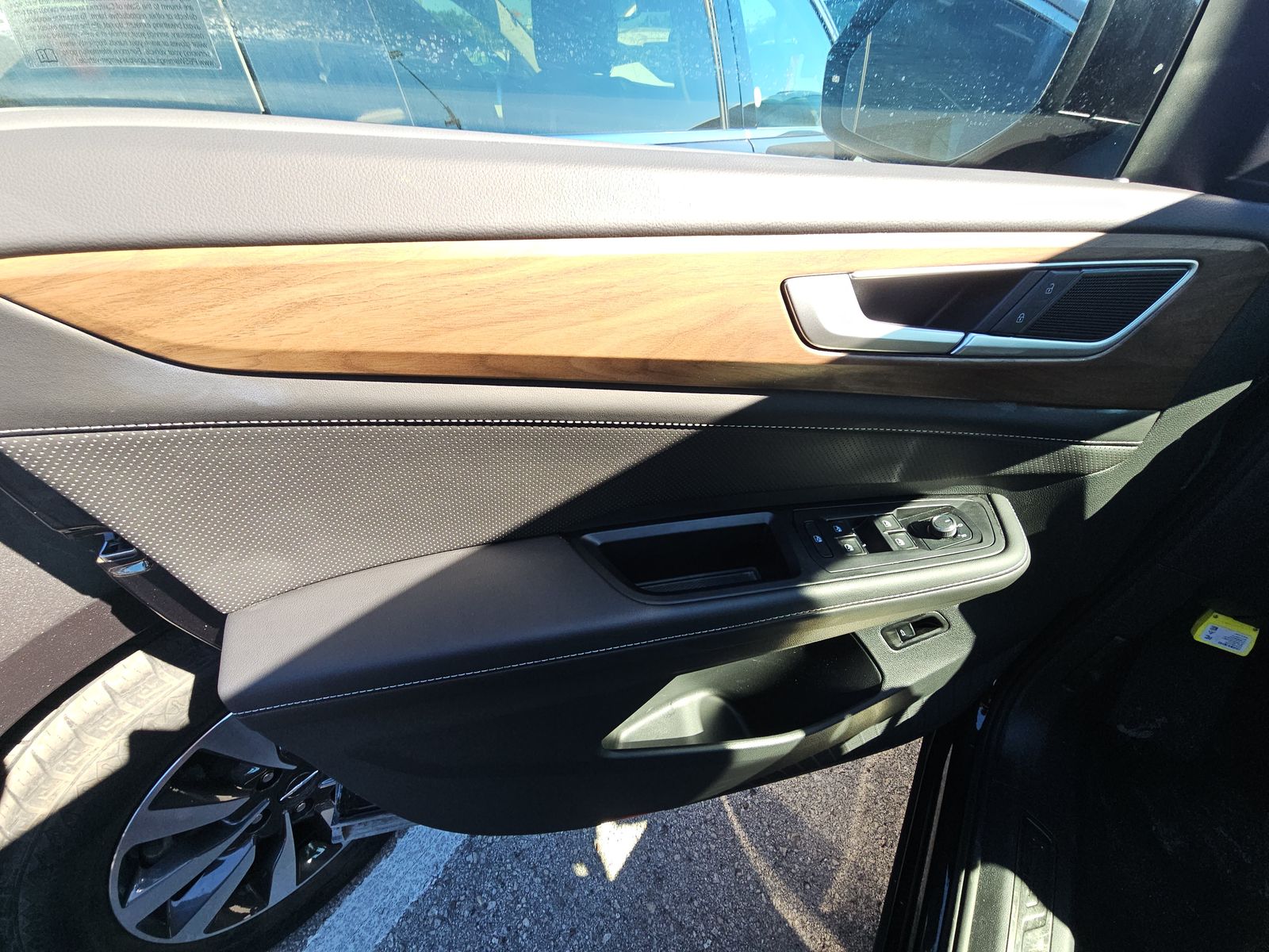 2025 Volkswagen Atlas 2.0T SE AWD