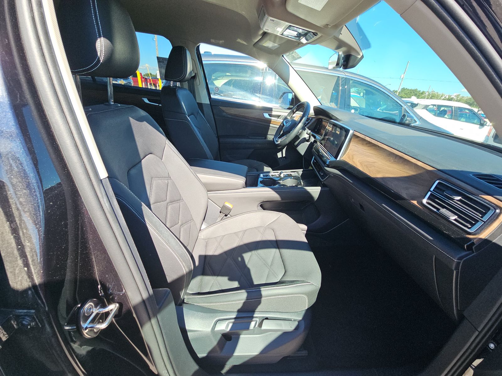 2025 Volkswagen Atlas 2.0T SE AWD