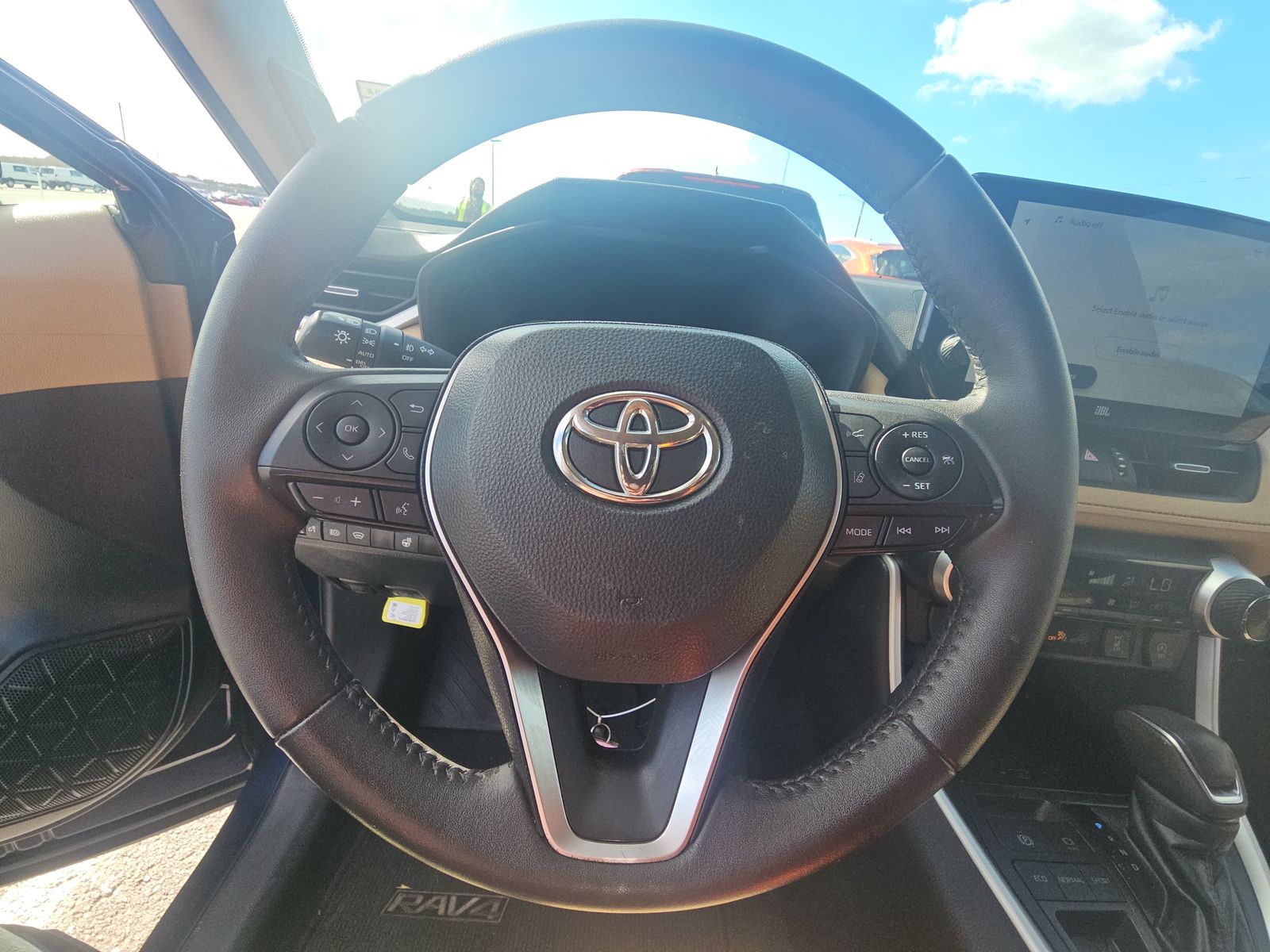2023 Toyota RAV4 XLE Premium FWD