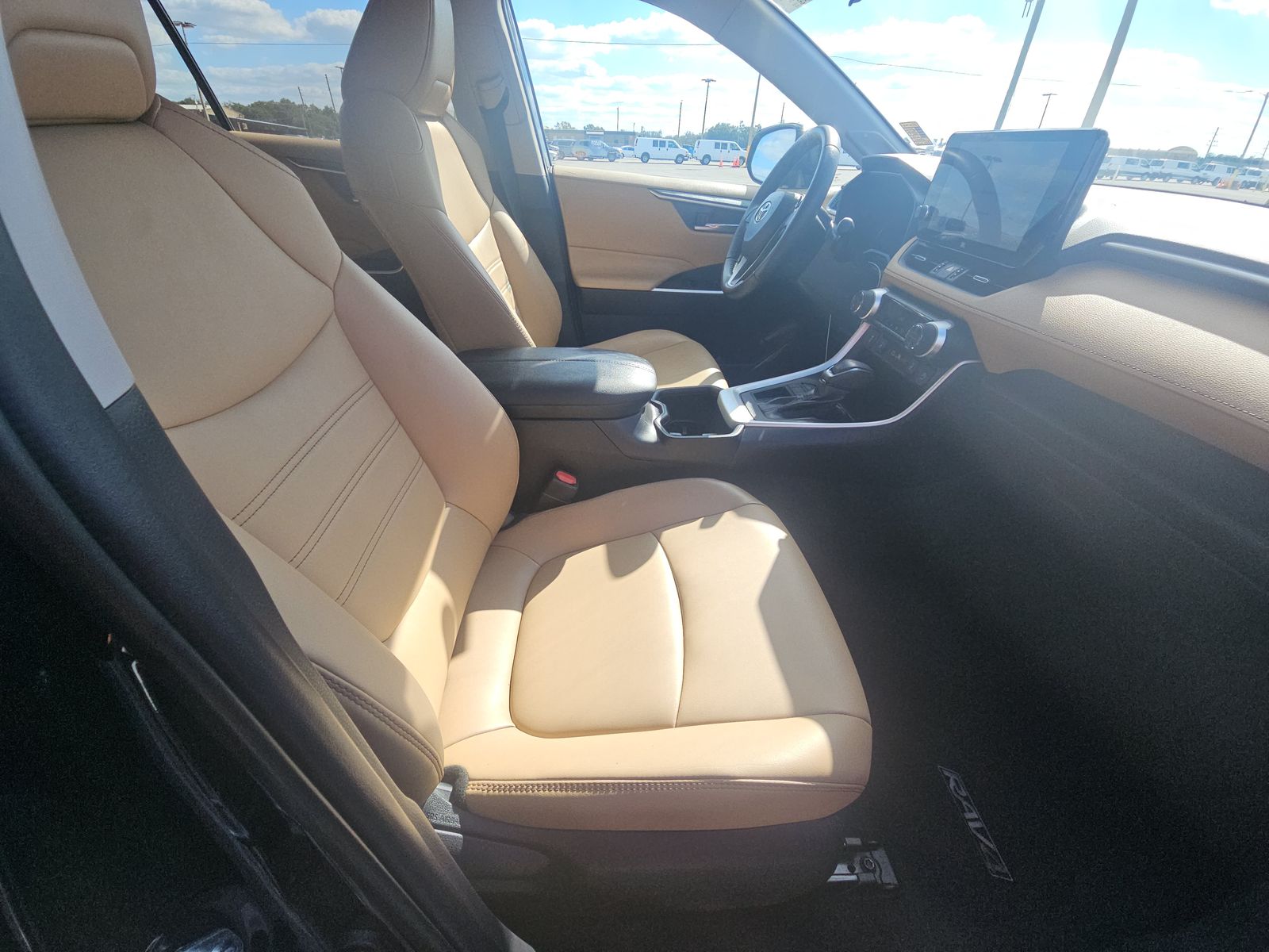 2023 Toyota RAV4 XLE Premium FWD