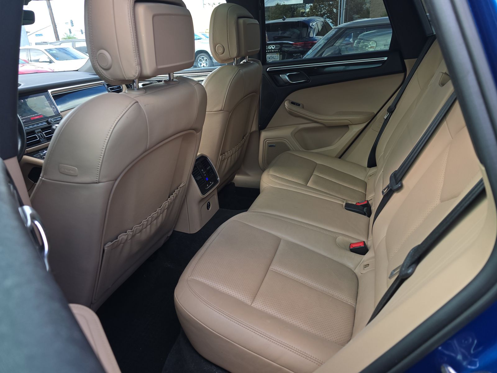 2020 Porsche Macan Base AWD