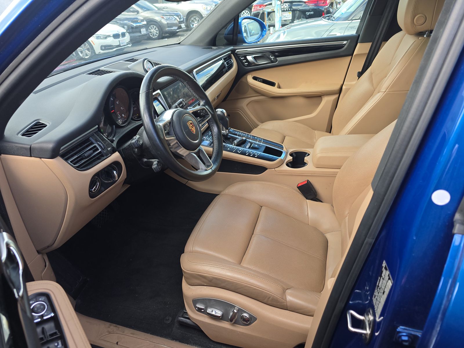 2020 Porsche Macan Base AWD