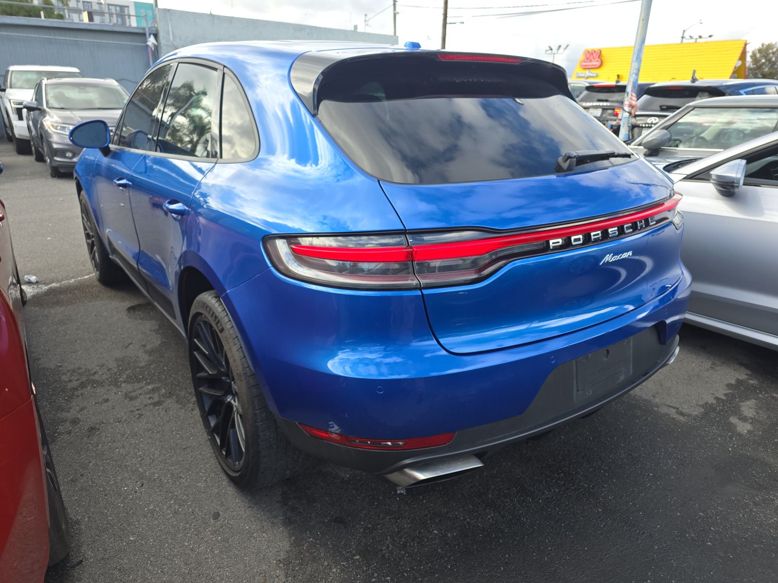 2020 Porsche Macan Base AWD
