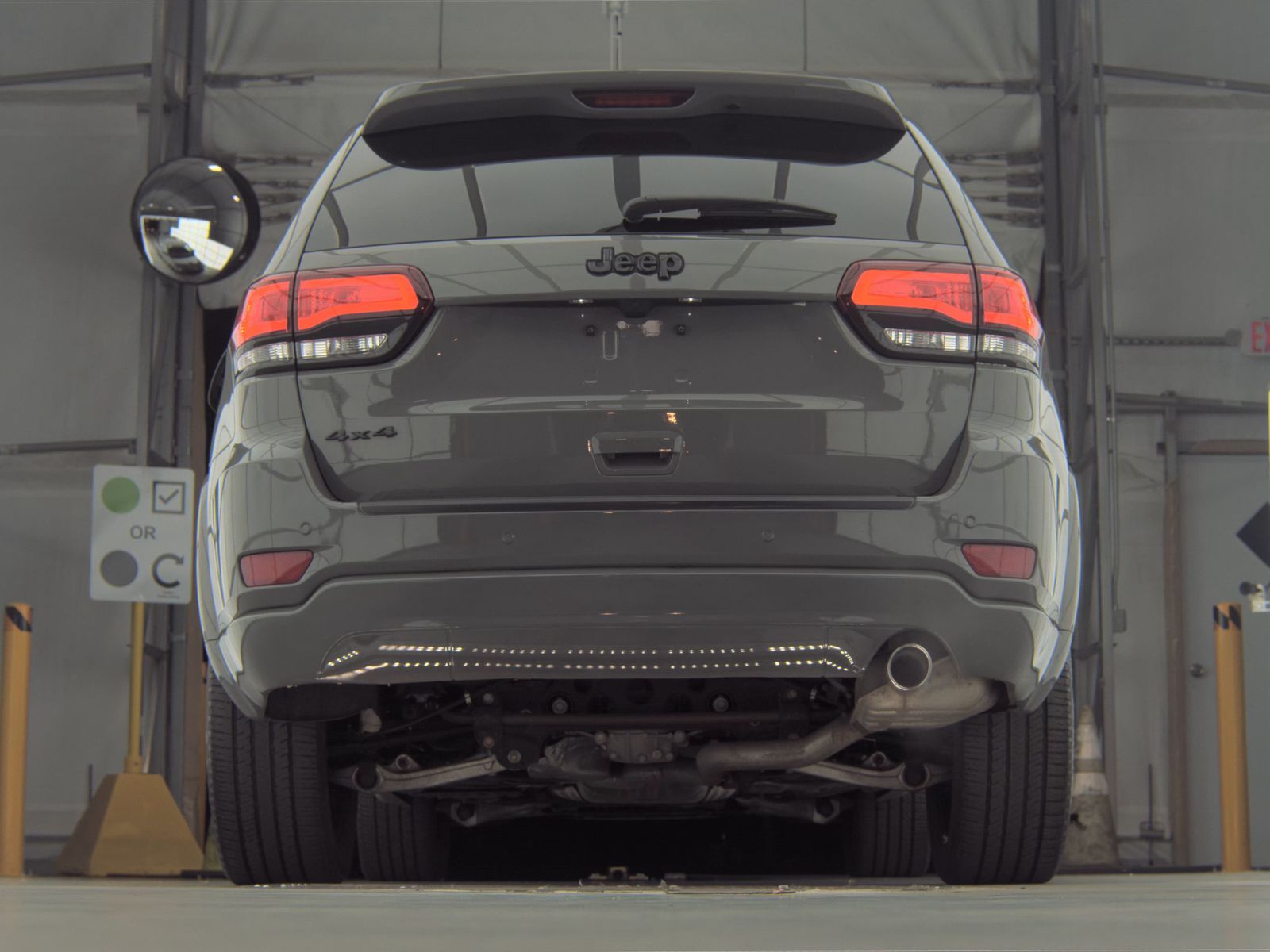 2022 Jeep Grand Cherokee Laredo X AWD