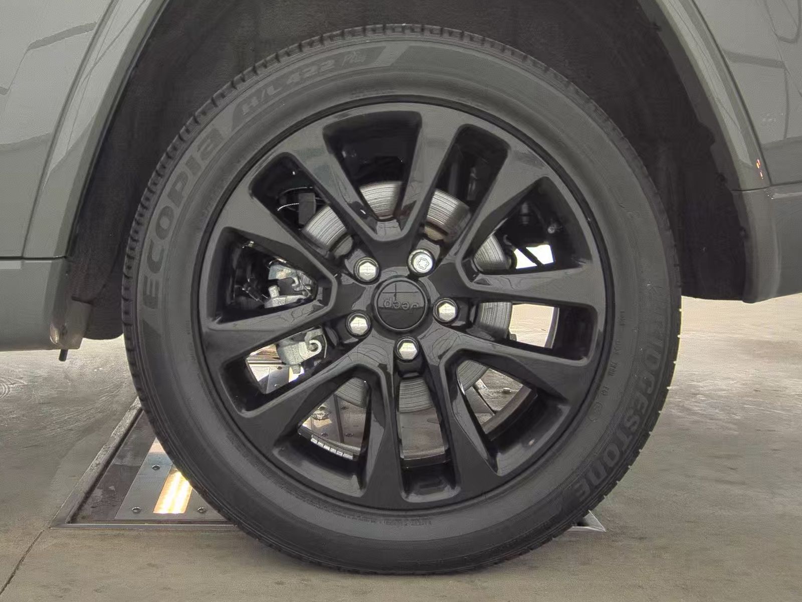 2022 Jeep Grand Cherokee Laredo X AWD