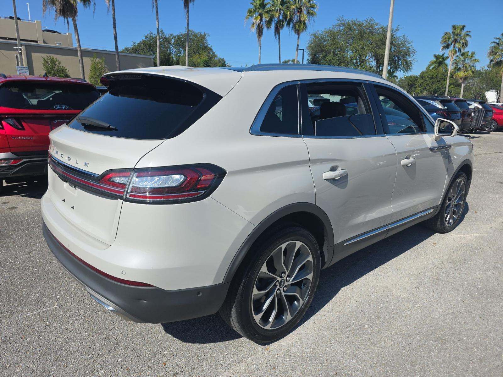 2022 Lincoln Nautilus Reserve FWD