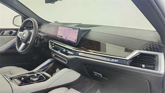 2025 BMW X6 xDrive40i AWD