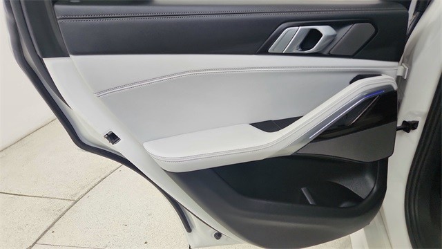 2025 BMW X6 xDrive40i AWD