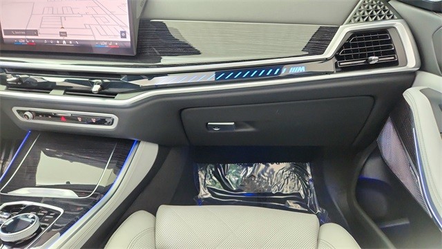 2025 BMW X5 M60i xDrive AWD