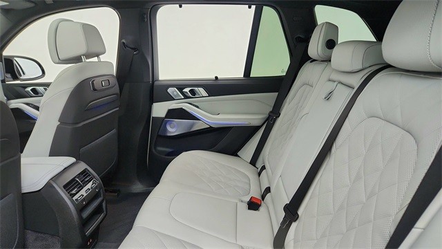 2025 BMW X5 M60i xDrive AWD