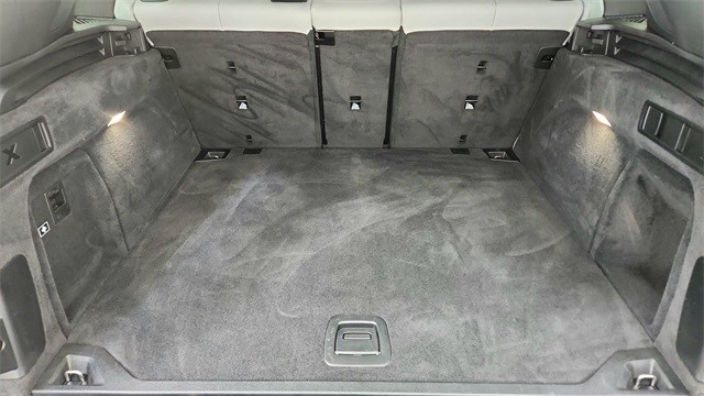 2025 BMW X5 M60i xDrive AWD