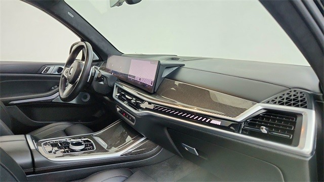 2024 BMW X7 M60i AWD