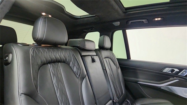 2024 BMW X7 M60i AWD