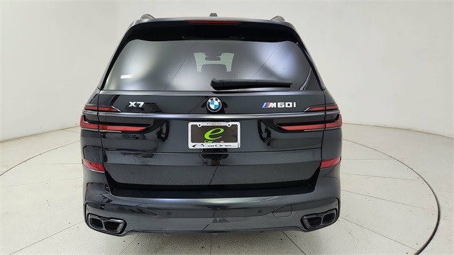 2024 BMW X7 M60i AWD