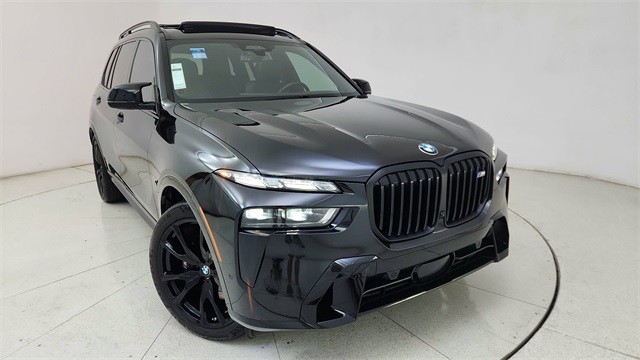 2024 BMW X7 M60i AWD