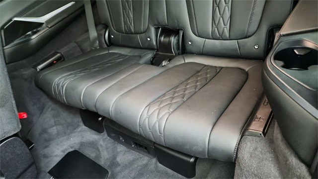 2024 BMW X7 M60i AWD