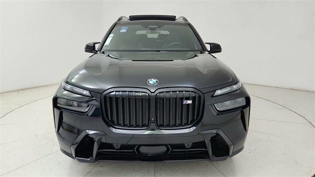 2024 BMW X7 M60i AWD